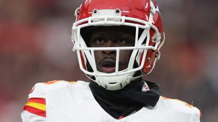 El jugador elegido por los Chiefs en el Draft visita a un contendiente de la NFC mientras la agencia libre de la NFL se reactiva.