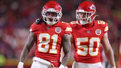 El ex linebacker de los Chiefs, ganador del Super Bowl, obtiene una nueva oportunidad con un rival de la AFC.