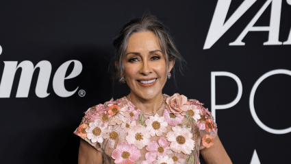 Patricia Heaton tiene un mensaje contundente para quienes critican sus canas.