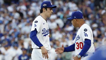 Dave Roberts, de los Dodgers, opina sobre las mejoras de Roki Sasaki tras la victoria contra los Cerveceros.