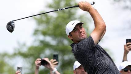 Las ganancias de Scottie Scheffler a lo largo de su carrera lo colocan en un selecto grupo antes de defender su título en el Campeonato de la PGA.