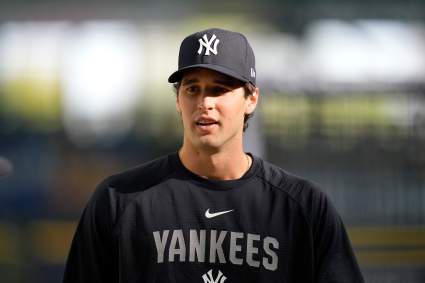 Spencer Jones, de los Yankees, será titular por primera vez en el jardín central esta noche.