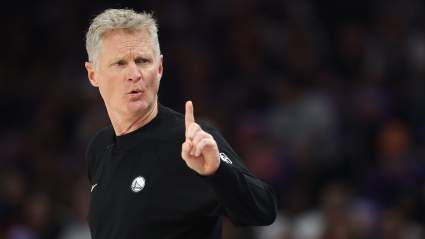 Steve Kerr niega los rumores sobre su relación con los Warriors.