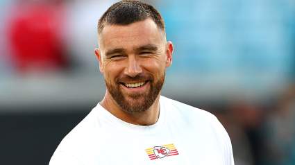 Travis Kelce, de los Chiefs, habla sobre el nuevo acuerdo con la organización de 1.700 millones de dólares.
