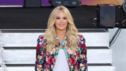 Carrie Underwood ofrece a sus fans un vistazo exclusivo al interior de su impresionante despensa de conservas caseras.