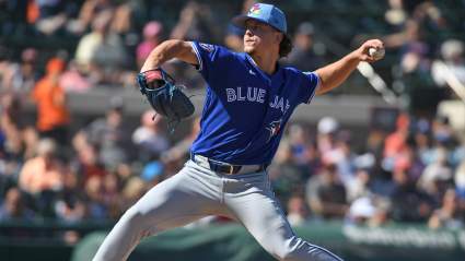 Los Blue Jays sopesan la posibilidad de ascender a un prometedor lanzador tras las noticias sobre José Berrios.