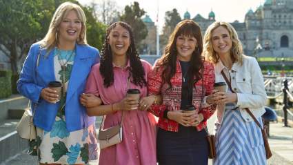 La programación de películas acogedoras de Hallmark Channel para hoy (13 de mayo) incluye 'La mala suerte de Betty en el amor' y más.