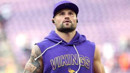 Blake Cashman no se anda con rodeos al hablar del coordinador defensivo de los Vikings, Brian Flores.