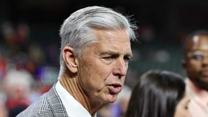 Los Phillies promocionan agresivamente a su selección de primera ronda de 2025 en medio de una temporada excepcional.