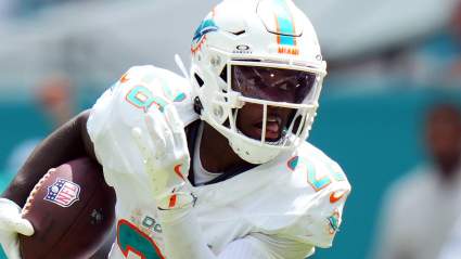 El entrenador en jefe de los Dolphins emite una contundente declaración sobre el nuevo contrato de De'Von Achane.