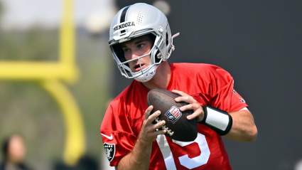 Trey Zuhn no se anda con rodeos con Fernando Mendoza de los Raiders.