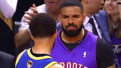 Drake elogia a Steph Curry de los Warriors y critica a LeBron James en su nuevo álbum.