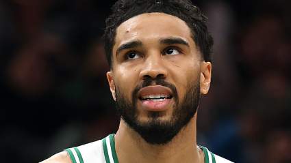 Jayson Tatum recibe una seria advertencia sobre su tendón de Aquiles por parte del exentrenador de Jordan antes del séptimo partido.