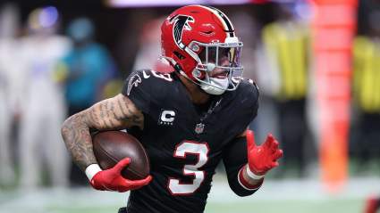 Jessie Bates III, de los Falcons, hizo una fuerte declaración sobre los 49ers desde Insider.