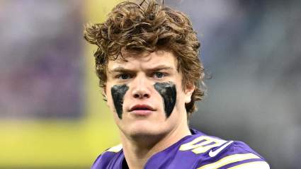 Brian O'Neill, de los Vikings, expresa su sincera opinión sobre JJ McCarthy.
