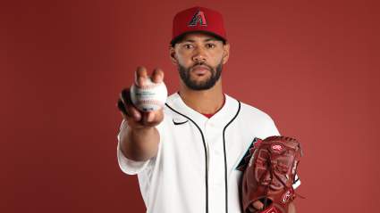 Los Diamondbacks despiden al relevista del día inaugural con una efectividad de 19.64.