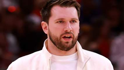 El regreso de Luka Doncic a los Lakers tras una lesión se retrasa después de un tratamiento fallido: Médico deportivo