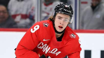 Rumores sobre los Maple Leafs: Se revela la primera selección en el simulacro de draft.