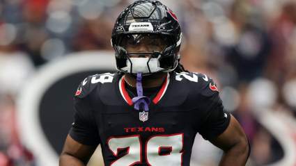 Los 49ers reciben un mensaje intrigante que involucra a MJ Stewart de los Texans.