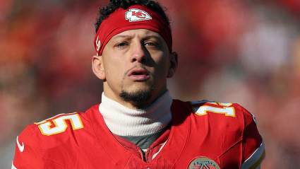 Médico deportivo informa de la mejor actualización posible sobre la fecha de regreso de Patrick Mahomes tras su lesión de rodilla.
