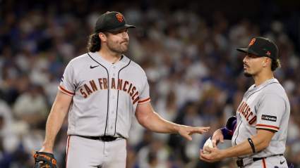 Los Giants sufren tres lesiones en una dura derrota ante los Diamondbacks.