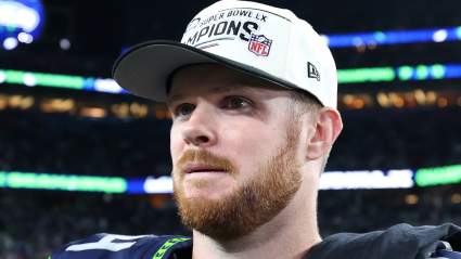 Los Seahawks reciben una notificación de 50 millones de dólares por el mariscal de campo Sam Darnold.