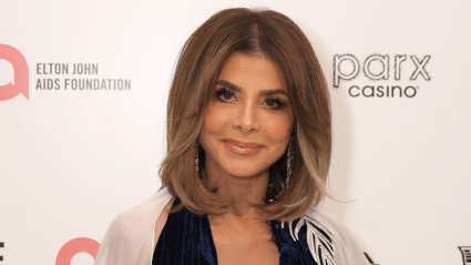 VER: Paula Abdul deslumbra en la alfombra roja de los AMAs y explica por qué ella y Randy no trabajaron juntos durante su reciente aparición en 'American Idol'.