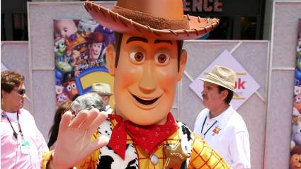 El actor de 'Toy Story' revela el secreto poco conocido detrás de la famosa voz de Woody.