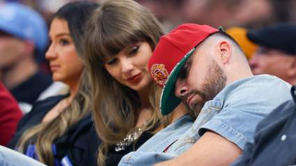 Travis Kelce tiene algo que decir sobre el vídeo viral de Taylor Swift bebiendo cerveza a tragos.
