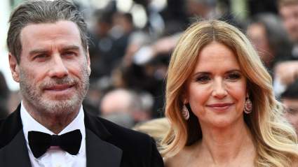 Ella Bleu Travolta rinde homenaje a su difunta madre, Kelly Preston, en un emotivo tributo por el Día de la Madre.