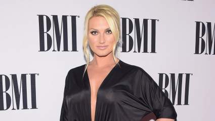 Brooke Hogan responde con contundencia a los fans de 'Rock the Block' que cuestionan su relación con Scott McGillivray de HGTV.