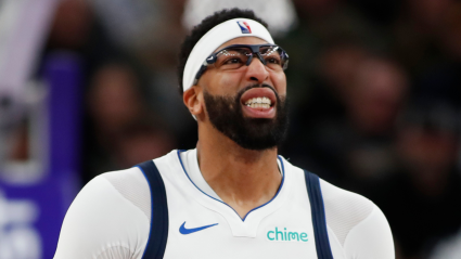 Instan a los Timberwolves a fichar a Anthony Davis en lugar de a Giannis Antetokounmpo.