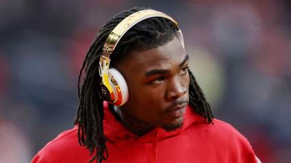 Un juez concede un trato especial al receptor de los Chiefs, Rashee Rice, mientras está en prisión.
