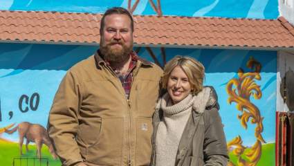 Erin Napier, estrella de 'Home Town: Inn This Together', suplica a la compañía de seguros tras el incendio del hotel.