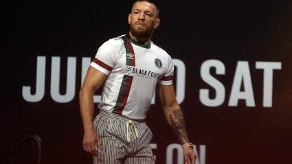 Conor McGregor comparte nuevas fotos de su físico antes de su regreso a la UFC.