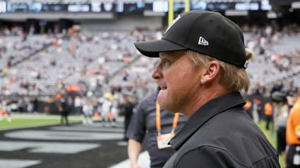 El ex entrenador de los Raiders, Jon Gruden, reacciona al traspaso de Myles Garrett.