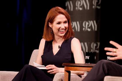 Ellie Kemper describe las amistades "singulares" que mantiene con el elenco de "The Office".