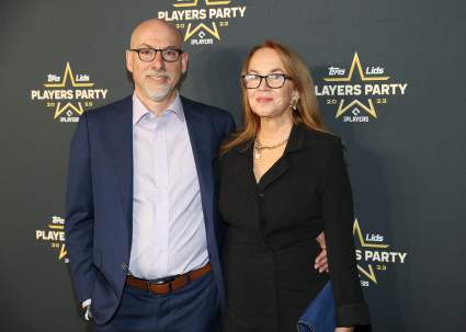 Bruce Meyer y la Asociación de Jugadores de la MLB adoptan una postura firme sobre el tope salarial propuesto por la MLB.
