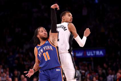 Las camisetas de las Finales de la NBA de los Knicks y los Spurs serán coleccionables después de que Topps anunciara