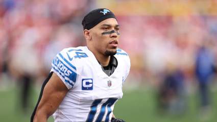 Amon-Ra St. Brown, de los Lions, no se anduvo con rodeos con los aficionados de Detroit.