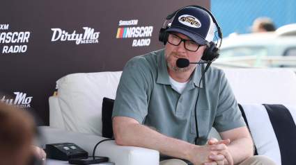Dale Earnhardt Jr. dice que Nashville se sintió como los días de gloria de la NASCAR.