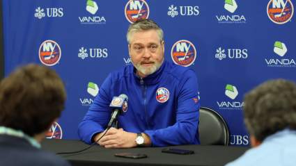 Los Maple Leafs entrevistan a Patrick Roy para el puesto de entrenador principal.