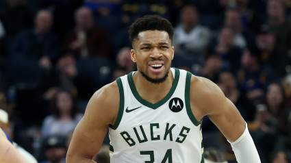Los Cavaliers consiguen a Giannis Antetokounmpo en una propuesta de intercambio que la directiva no puede rechazar.