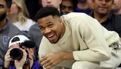 El ex pívot de los Thunder insta a OKC a concretar el intercambio de Giannis por una estrella decepcionante.