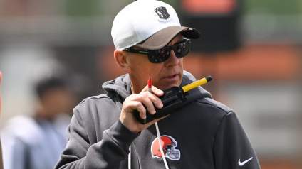 Todd Monken, de los Browns, hace una confesión sobre Myles Garrett.