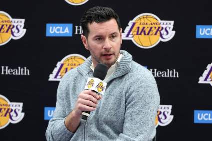 Se rumorea que los Lakers "revolucionarán" su rotación de pívots con un tirador de élite de 2,13 metros.