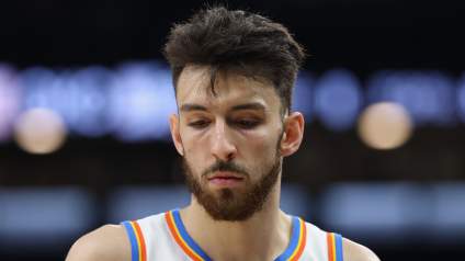 Instan a los Thunder a intercambiar a Chet Holmgren por el ex Jugador Defensivo del Año, cuyo nombre no se ha revelado: Giannis Antetokounmpo.