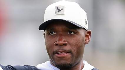 DeMeco Ryans envía un mensaje después de que los Texans recibieran malas noticias.