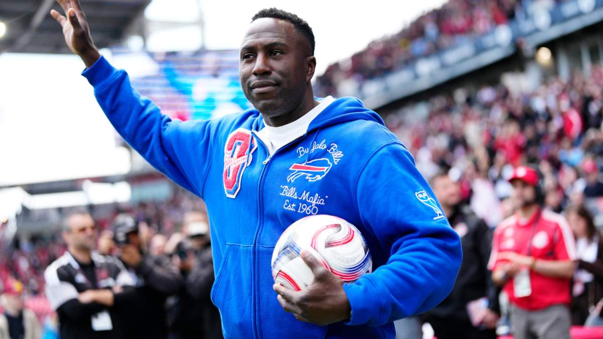 Jozy Altidore se une al Bayern de Múnich y a Paulaner para una campaña especial.