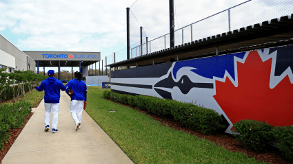 La principal promesa de los Blue Jays destaca con un partido de 2 jonrones para Dunedin.